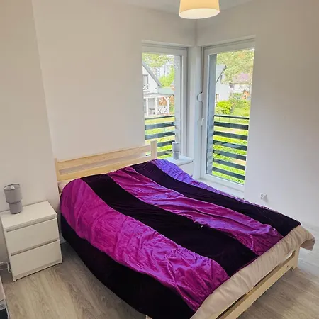 Dom Caloroczny Nad Jeziorem Do 10 Osob Okolo 60km Od Morza