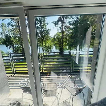 Dom Caloroczny Nad Jeziorem Do 10 Osob Okolo 60km Od Morza